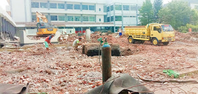 Lokasi puing material pembongkaran bangunan ruang Poli Dalam RSUD Banyumas