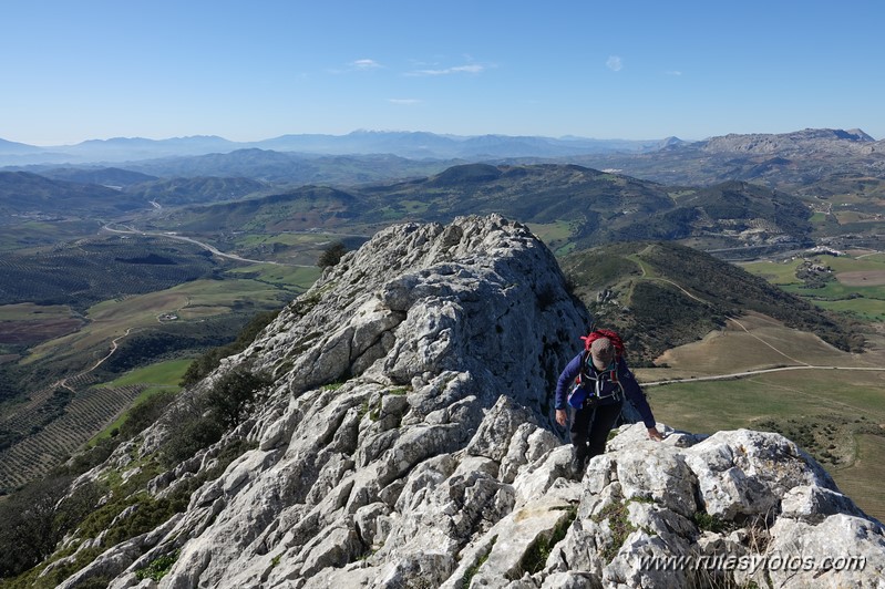 Crestería de la Peña Negra (Sierra del Co)