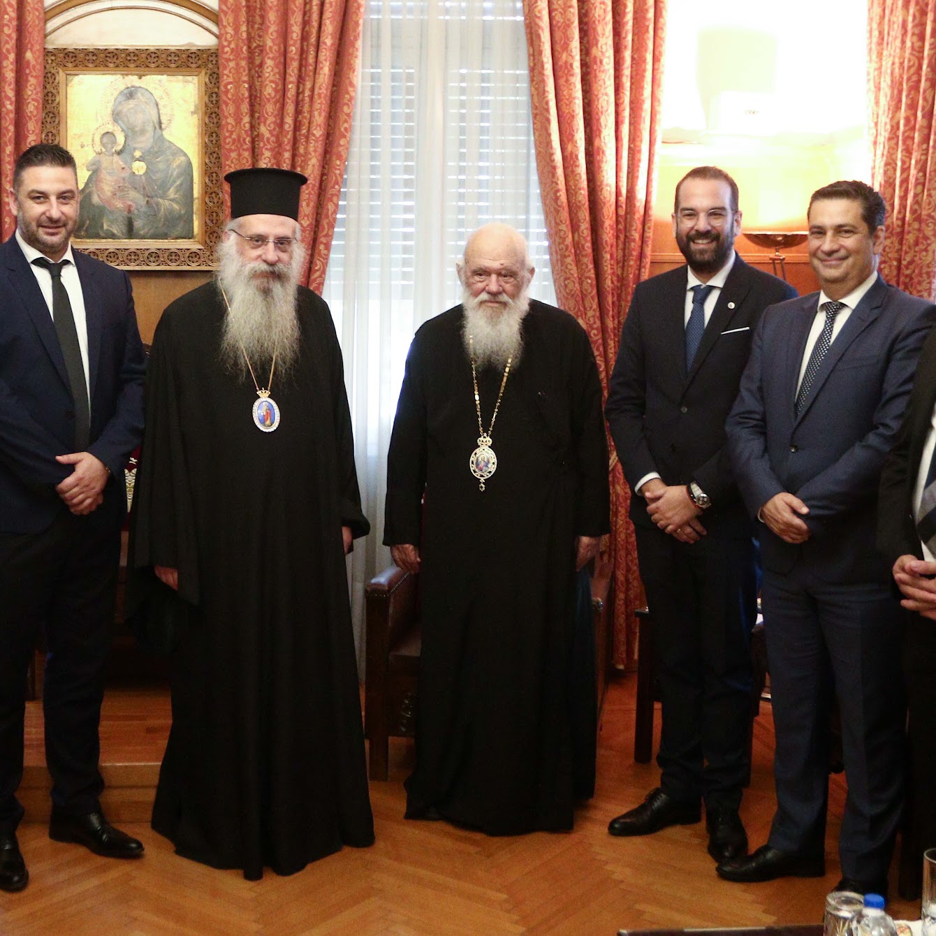 ΧΡΗΣΤΟΣ ΜΠΟΝΗΣ-ΦΩΤΟ ΑΠΟ ΧΕΙΡΟΤΟΝΙΑ ΕΠΙΣΚΟΠΟΥ ΤΑΛΑΝΤΙΟΥ ΕΠΙΦΑΝΙΟΥ--δεξίωση στην Αρχιεπισκοπή