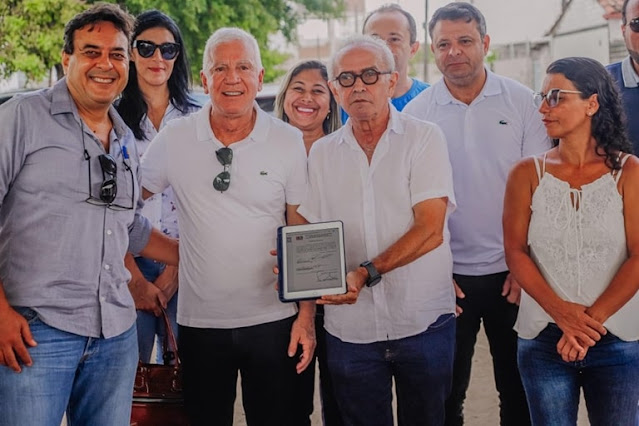 Cícero Lucena autoriza obras de pavimentação, com infraestrutura completa, em 15 ruas de oito bairros da Capital