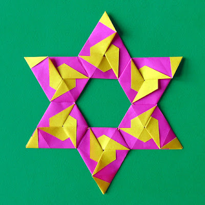 Front: Hex-puzzle Bicolor Star by Francesco Guarnieri