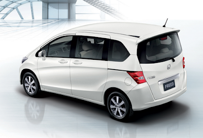 Review Honda Freed and Specifications Detail