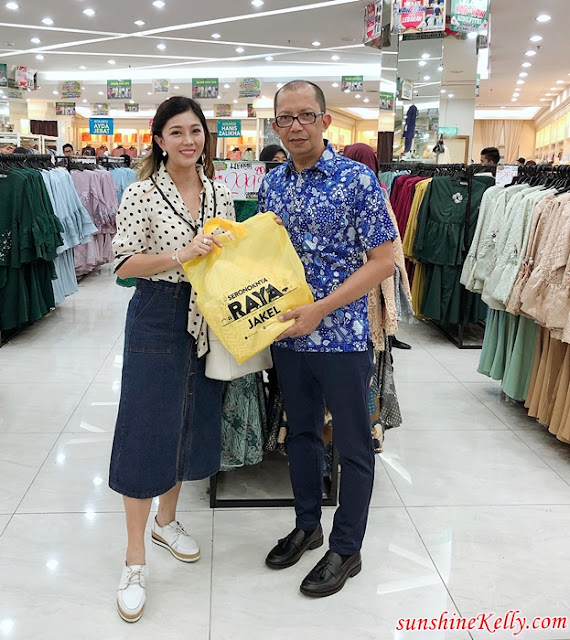 Raya OOTD, Raya Shopping, Shopping Experience, Jakel, Jakel Mall, Jakel Textile, Fashion