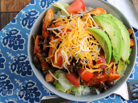 Latin Veracruz Chicken and Black Bean Burrito Bowls via thefrugalfoodiemama.com- faster than take-out, this tasty meal can be on your table in around 30 minutes! #PanWithAPlan #ImagineNation #ad