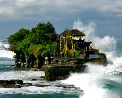 Bali,Indonesia,wisata,tanah lot,obyek wisata,kuta,