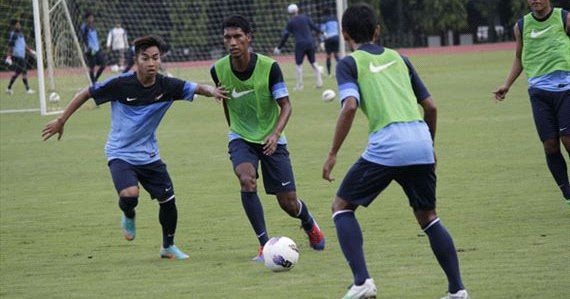 Timnas U-23 vs Singapura U-23 (13 Juli 2013)  PELAJARAN 