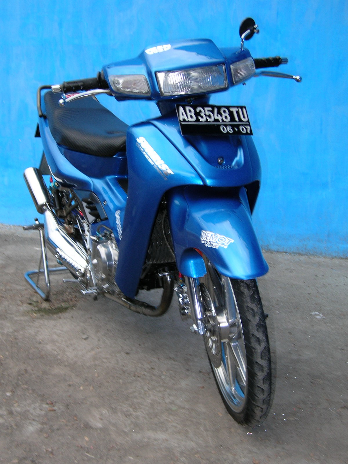 Modif suzuki satria blue color airbrush  motor modif 
