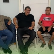 Dr. Humberto Feitosa se reúne com pré-candidatos a vereadores em Pedreiras 