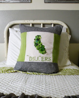 Pillows With Buttons