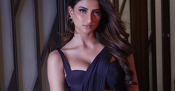 Palak Tiwari cleavage black saree hot actress