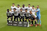 VALENCIA C. F. Temporada 2020-21. Gabriel Paulista, Gonçalo Guedes, Diakhaby, Maxi Gómez, Guillamón, Cillessen. Thierry Correia, Kang-in Lee, Gayá, Carlos Soler, Wass. VALENCIA C. F. 3 REAL VALLADOLID 0. 09/05/2021. Campeonato de Liga de 1ª División, jornada 35. Valencia, estadio de Mestalla. GOLES: 1-0: 45’, Maxi Gómez. 2-0: 48’, Maxi Gómez. 3-0: 90+3’, Thierry Correia.