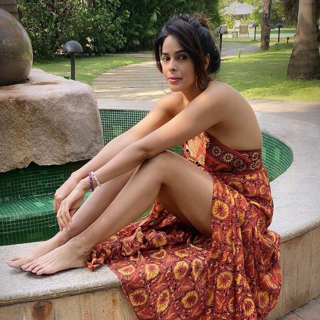 Pic Talk: Sizzling Stills Of B*ld Mallika Sherawat fans are crazy