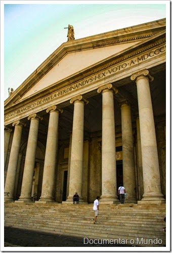 Piazza Plebiscito, Igreja de San Francesco di Paola, Nápoles, Itália