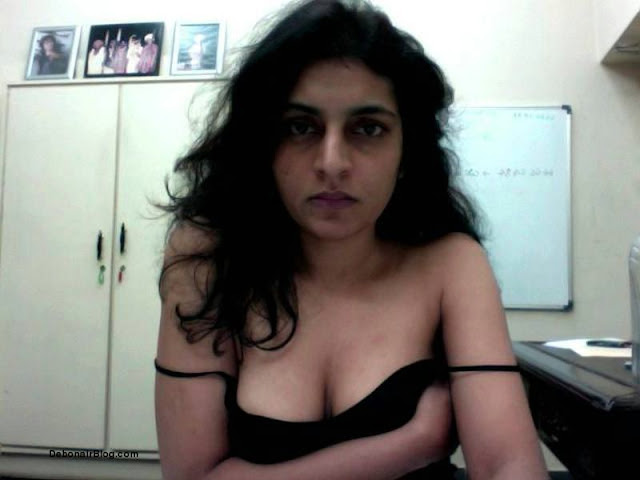 Paki Nude Bhabhi