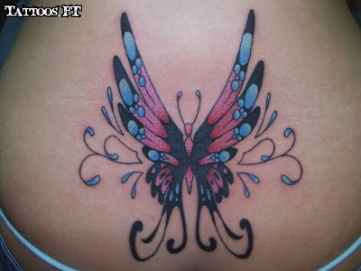 Tatuagem com borboleta colorida