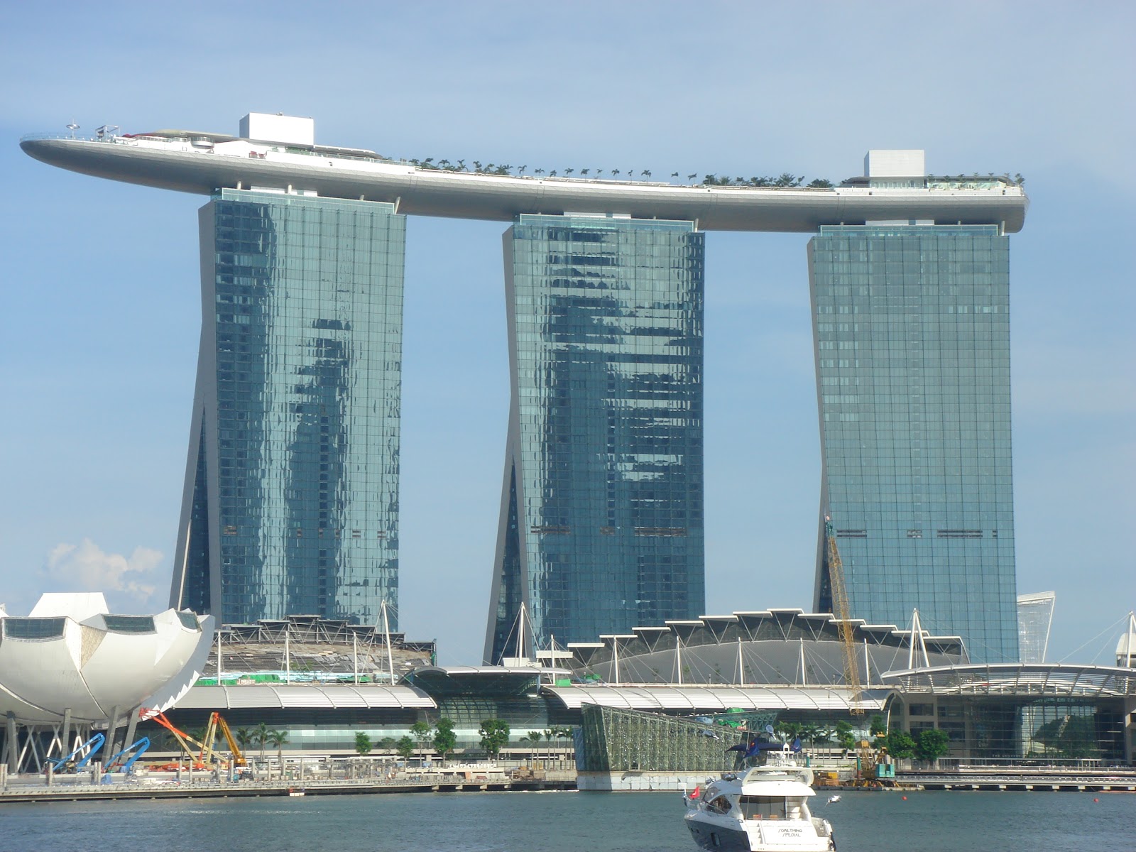 panoramio - photo of singapore casino boat building from
