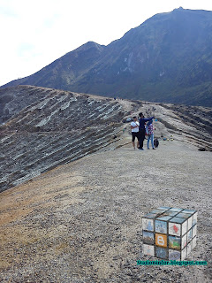 jalanan yang ada di puncak kawah