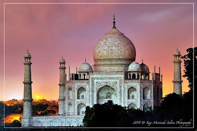  Natural Taj Mahal At Night 