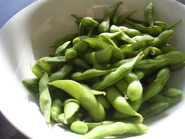 Edamame for Pregnant Woman, pregnancy diet,what to eat during pregnancy,what to eat when pregnant,food for pregnant women,pregnant women diet,diet during pregnancy,nutrition during pregnancy,good food for pregnant women