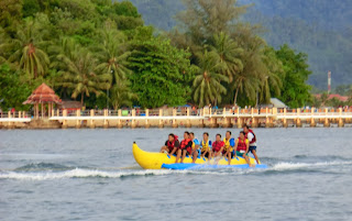 Wisata pantai Carocok painan Wisata pantai Carocok painan