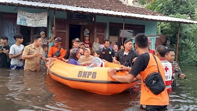 Banjir Rob Tidak Cuma Landa Semarang, Wilayah Kota Pekalongan Juga Ikut Terendam 