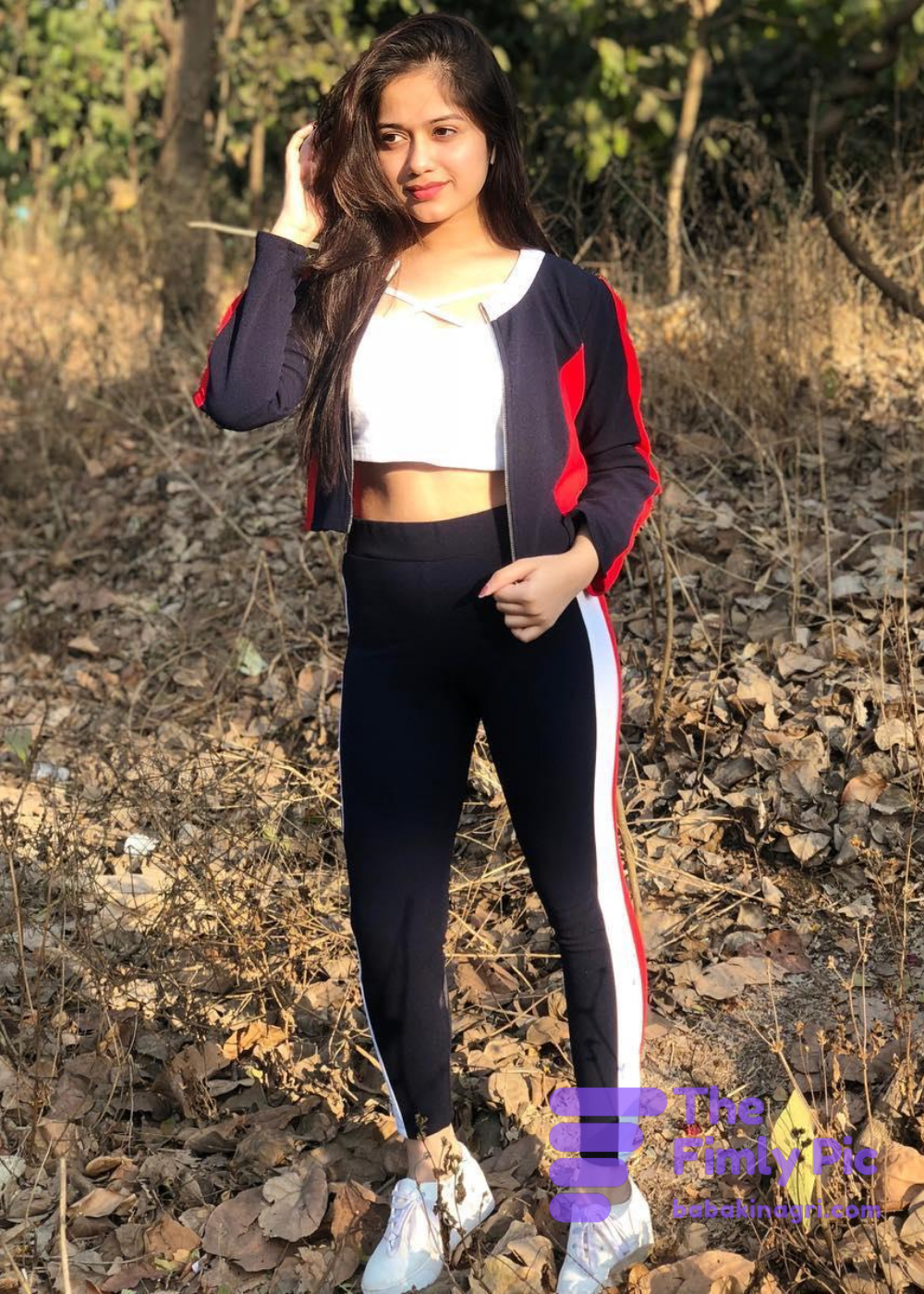 Jannat Zubair HD Images, Jannat Zubair HD Pics, Jannnat Zubair Latest Pic, Jannat Zubair HD Instagram Images