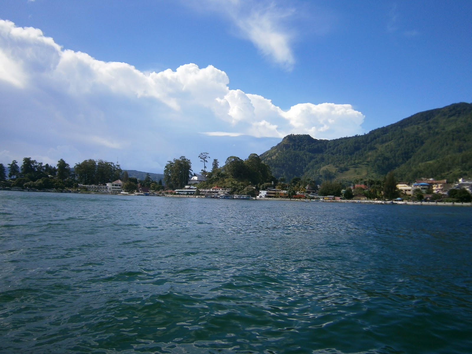  sIRi JeLajaH kU TASIK DANAU TOBA MEDAN INDONESIA