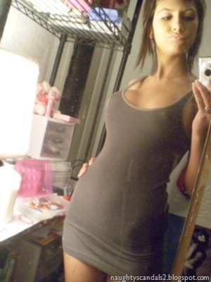 naughtyscandals_stolenphone (43)