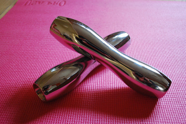 dumbbells, philippe starck, alias, design, workout, pink nails, basic pilates workout, spring