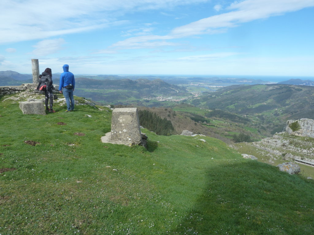 PICO DE LAS NIEVES (Peleando contra el viento sur) P1260814%20%28FILEminimizer%29