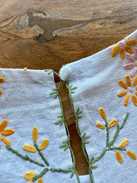 Diary of a Chain Stitcher: Refashioned Embroidered Tablecloth to Helen's Closet Ashton Top Hack