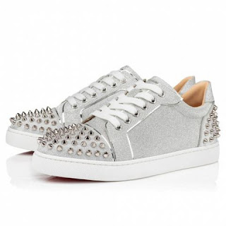 Spiked sneakers 