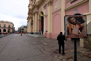 puerta de la catedral de Salta