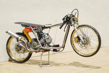Gambar Sepeda Motor Yamaha Vega Rr