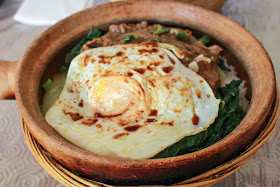 Beef mince and fried egg clay pot rice at Norman's Kitchen | Svelte Salivations