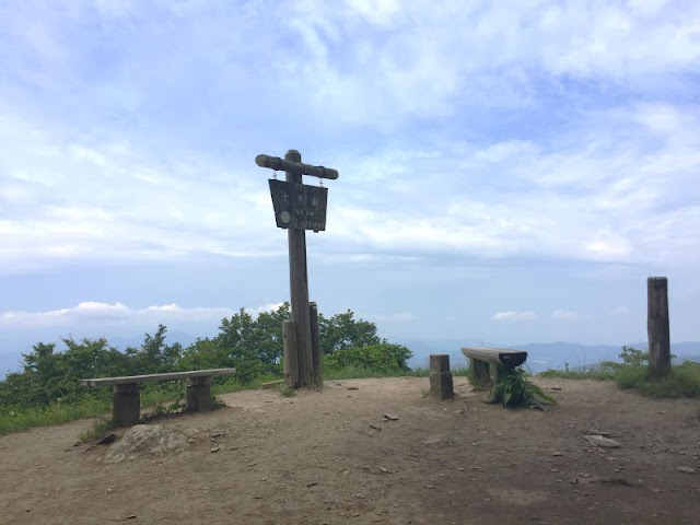 大霧山の山頂