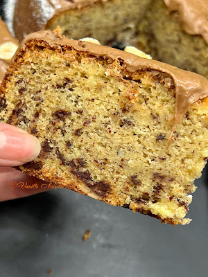 LE GÂTEAU AUX NOISETTES ET PÉPITES DE CHOCOLAT de FELDER