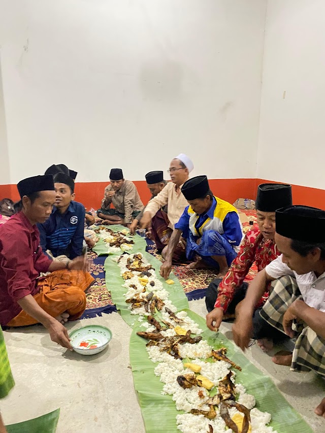 MENYAMBUT TAHUN BARU BERSAMA BLATER DAN TOKOH MASYARAKAT DESA MAMBULU BARAT | KKN PAR STAMIDIYA 01 DESA MAMBULU BARAT