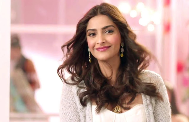Sonom kapoor Indian Actress