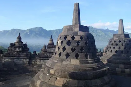 5 candi terkenal di Indonesia