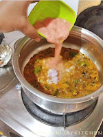Vendakkai Puli Kuzhambu - Ladies Finger Curry - Ladies Finger Recipe - Bhindi Recipe
