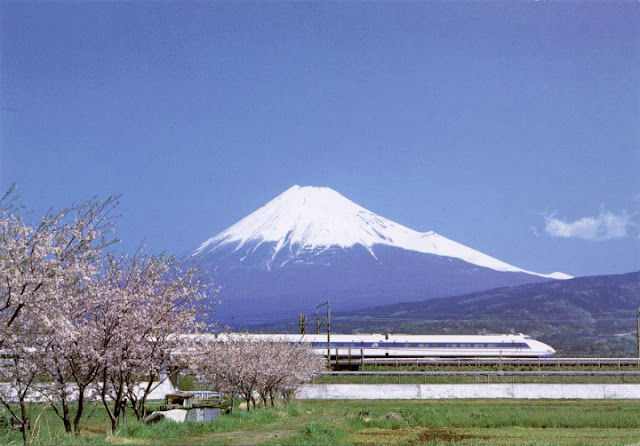 gambar tempat wisata favorit jepang Gunung Fuji