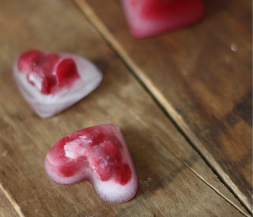 Holiday Pomegranate Ice Cubes - Kalejunkie