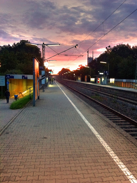 World wide Railroad and Railway Track new and Old picture | nice photo | Old Photo | PhotoGrapher Railway track photo | Railway track | railroad | totally Cool pix | best Photographer | big picture | wallpaper | Track wallpaper | beautiful railway track