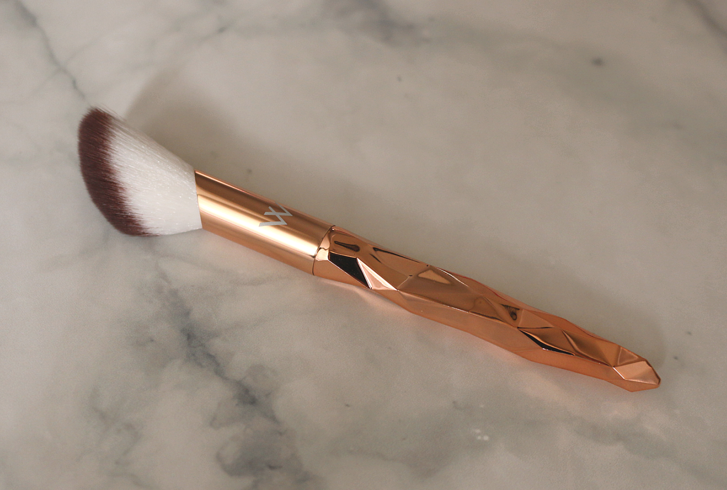 Lise Watier Blush and Glow Brush