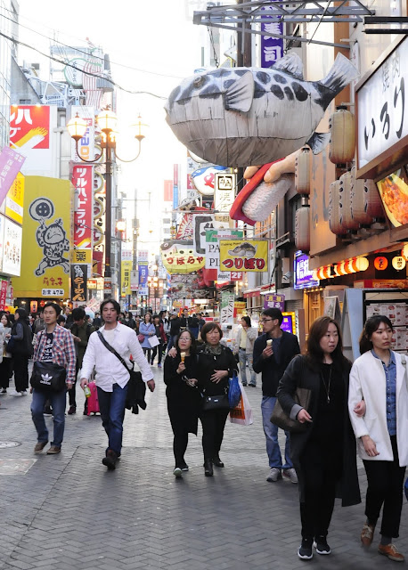  Japanese Street Food at Dotonbori