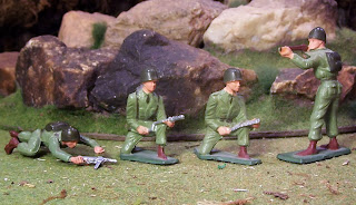 Starlux US or French Infantry