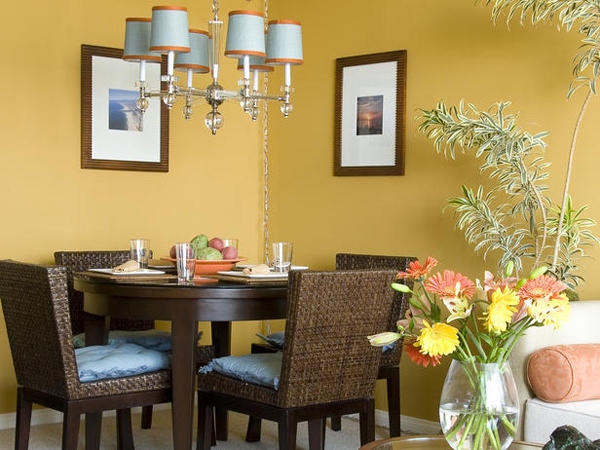 Ruang Makan Cantik Berwarna Kuning Cerah Rancangan 