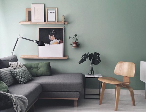 colors that compliment sage green walls