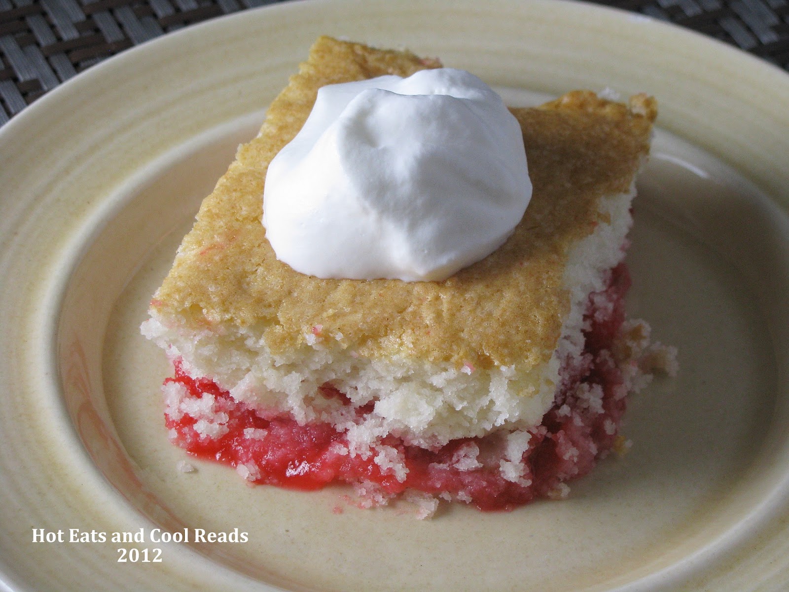 Rhubarb cake